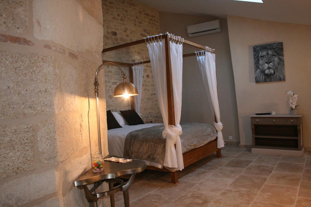 Guesthouse De Cambis B&B Remoulins Ngoại thất bức ảnh
